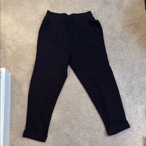 Varley Black rolled cuff Pants